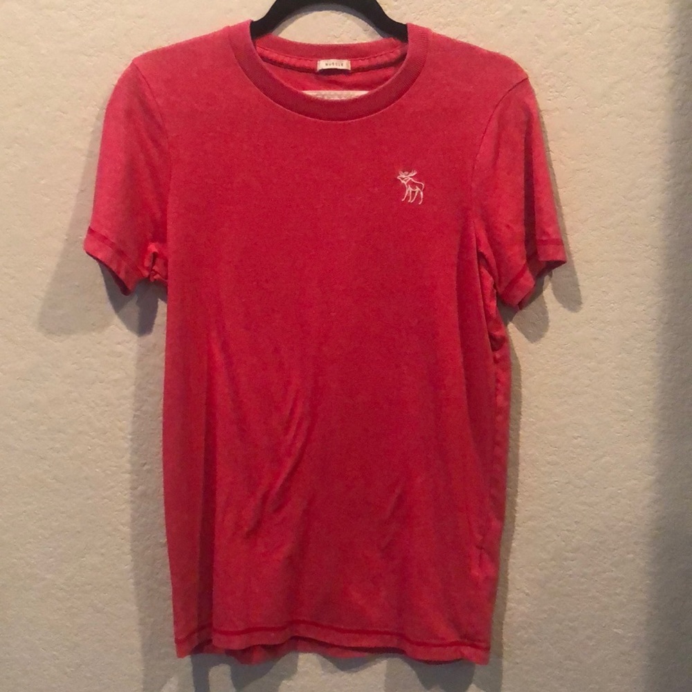 Abercrombie and Fitch pink men’s shirt sleeve muscle shirt